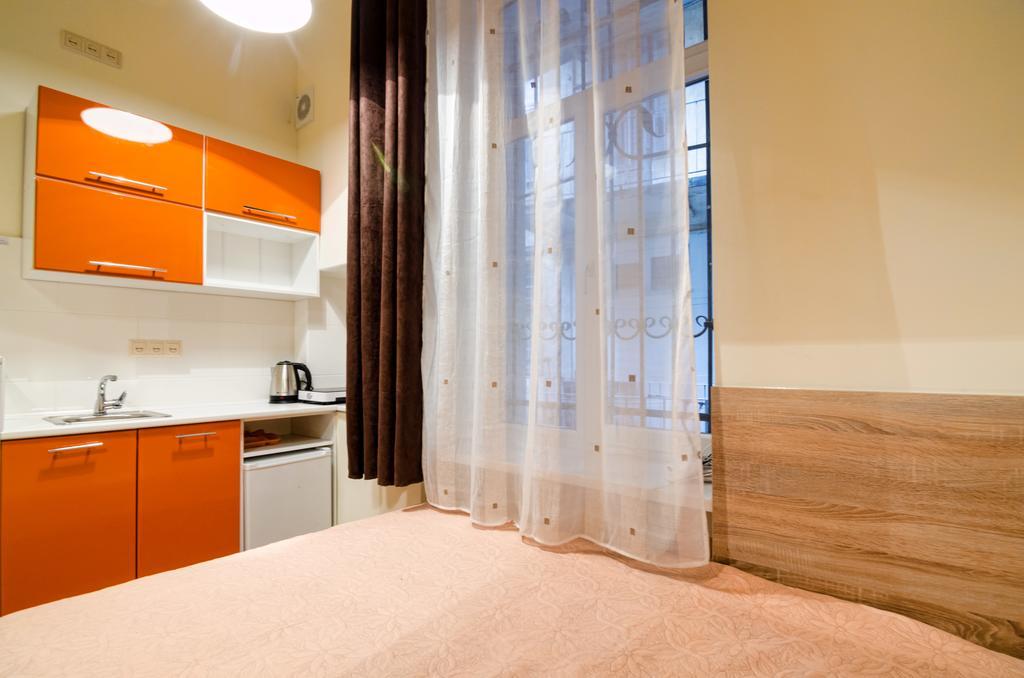 Economy Apartment On Rappoporta 7A-1 Λβιβ Εξωτερικό φωτογραφία